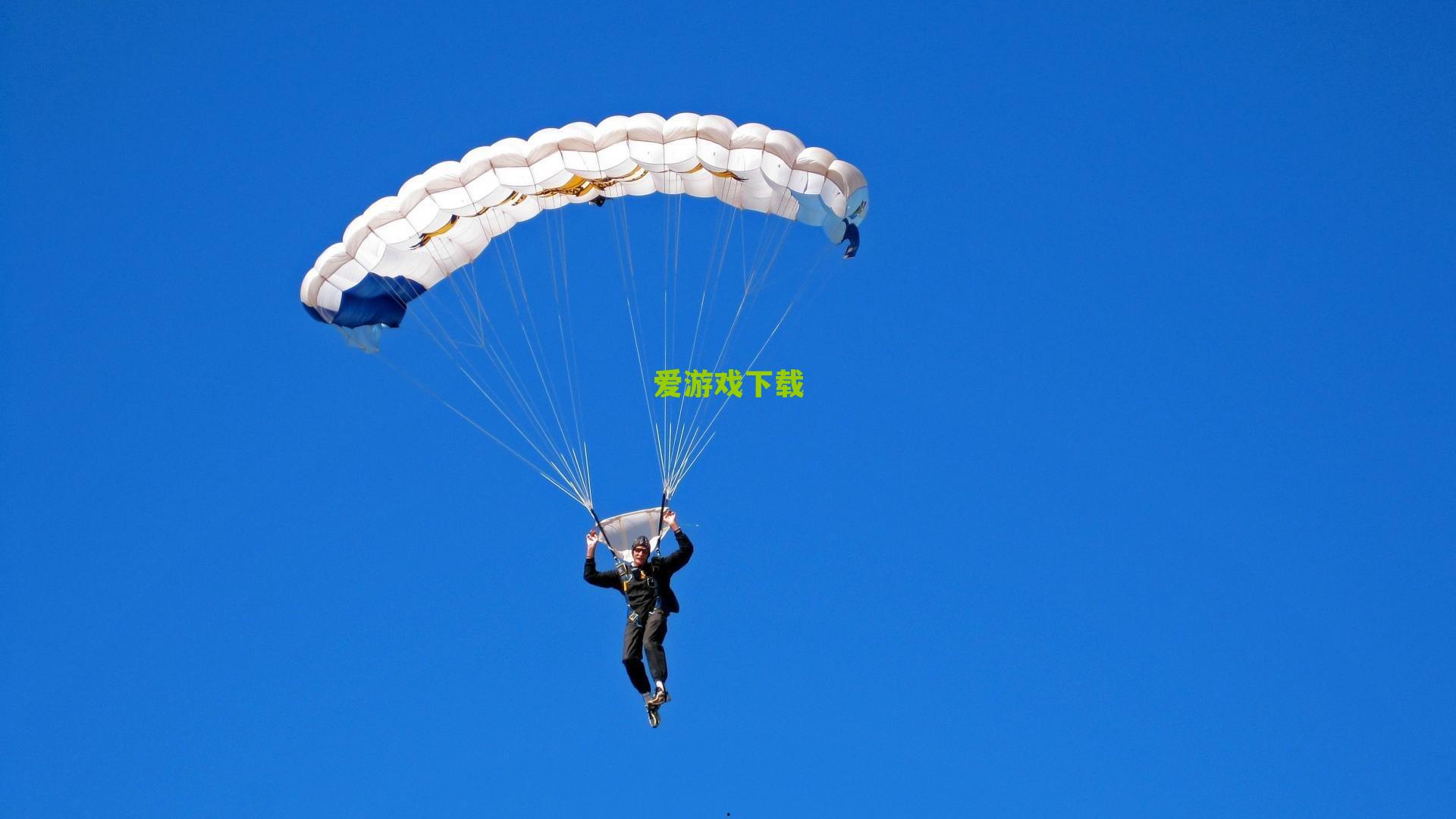 绿茵悲喜剧，当进球之路被命运双锁—门将与门线的双重审判