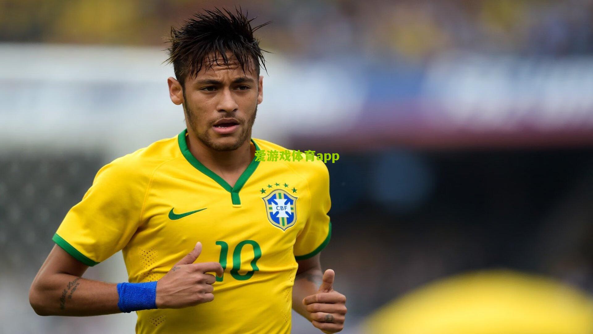 中甲赛场爆发激烈冲突，外援互殴引发本赛季最重罚单，重庆队前锋遭停赛5场