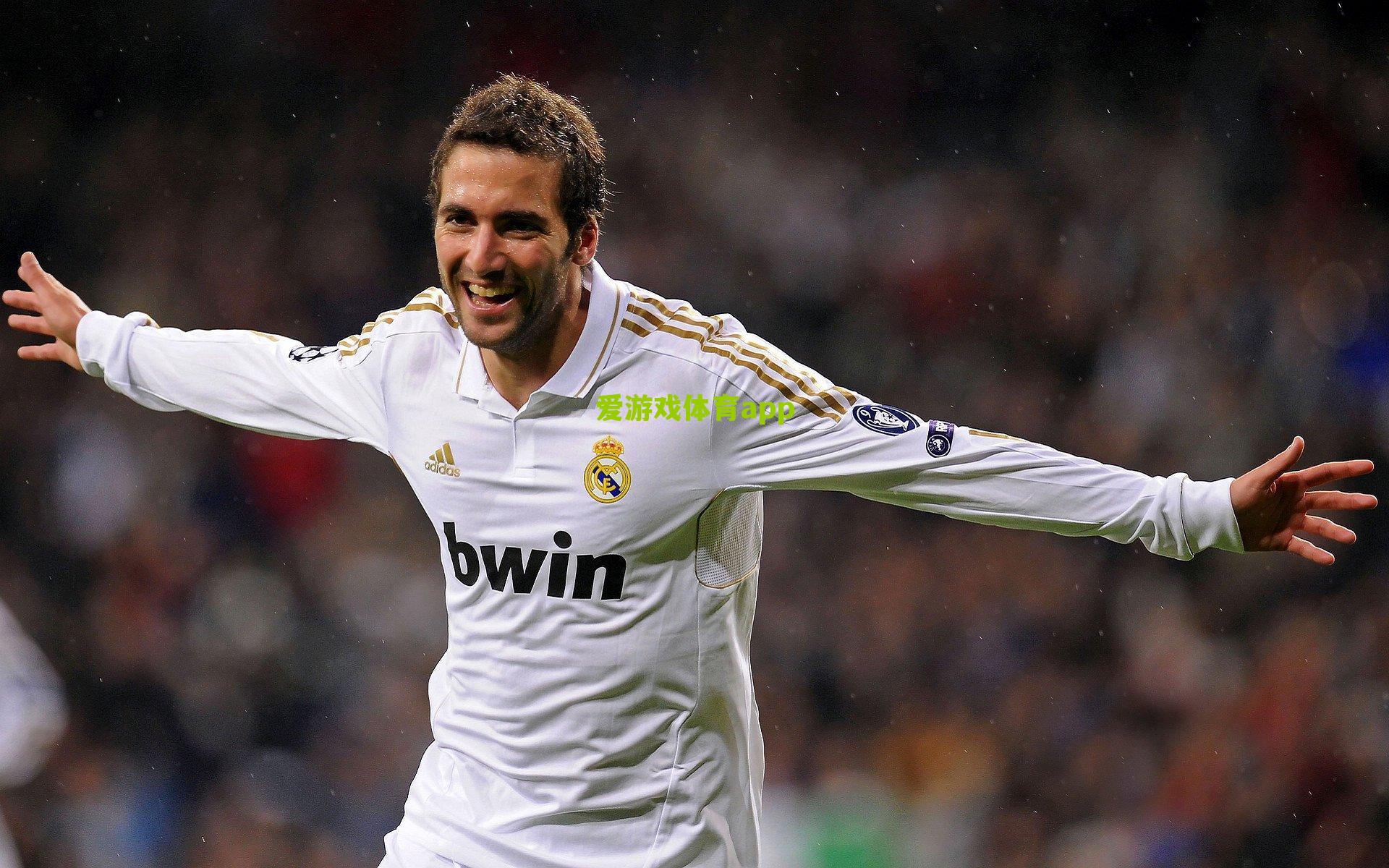 C罗应知耻!葡媒痛批愚蠢红牌,停赛阴影笼罩世界杯征程