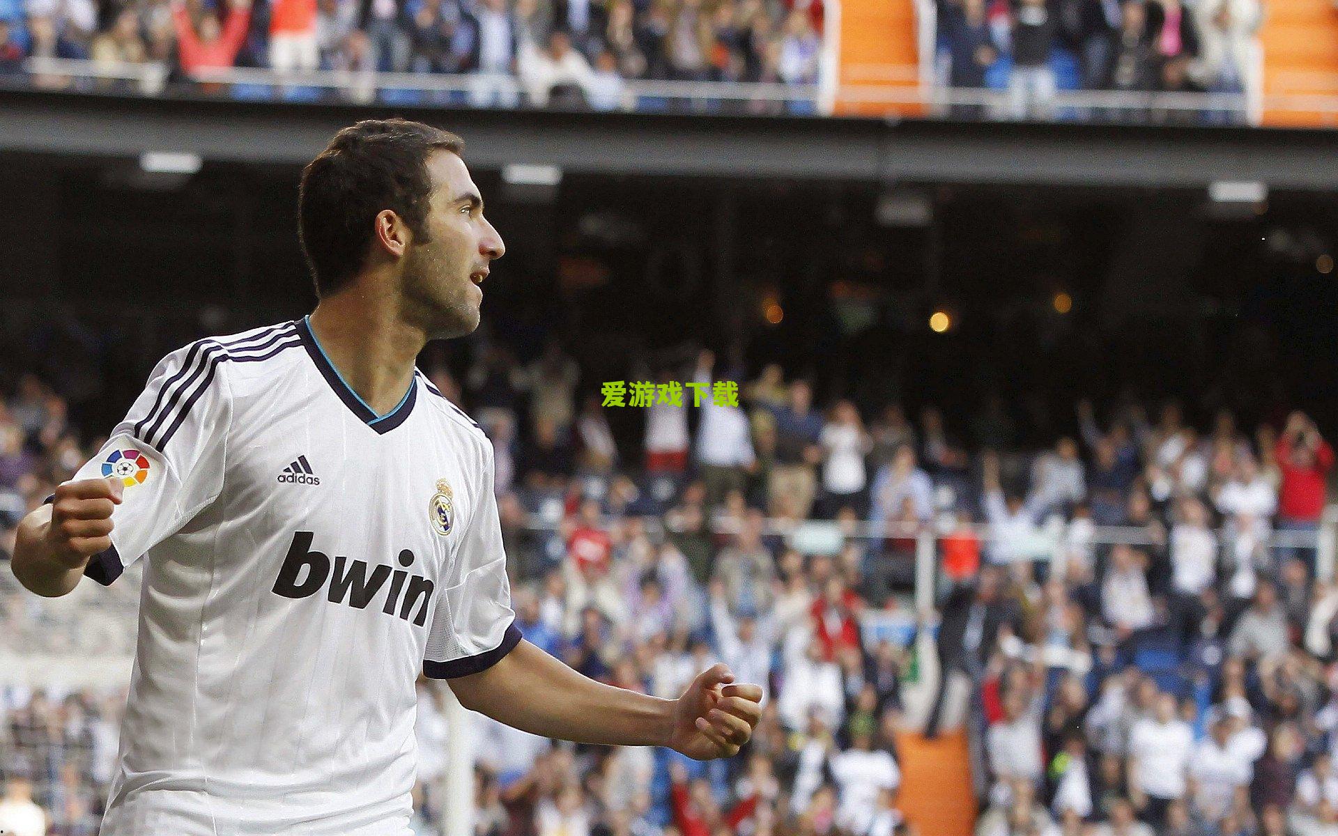 末节遭弃用！普理查德手感冰凉仅得9分，绿军后卫线轮换再引热议